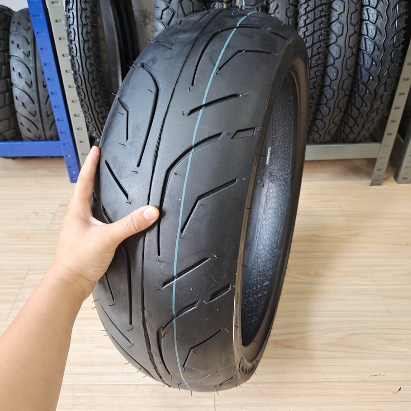 6PR/8PR Ply Rating Natureza Borracha Aço Nylon Material Pneus de motocicleta Pneus 180/55-17