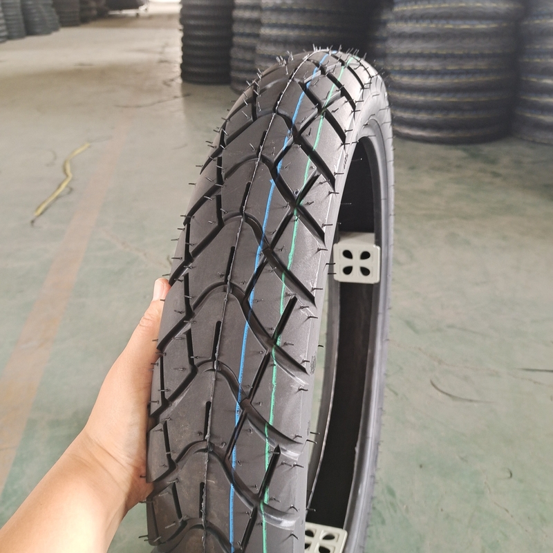 90/90-18 Pneus de motocicleta reutilizáveis Pneus com classificação de pliagem 6pr/8pr e carcaça de longa duração