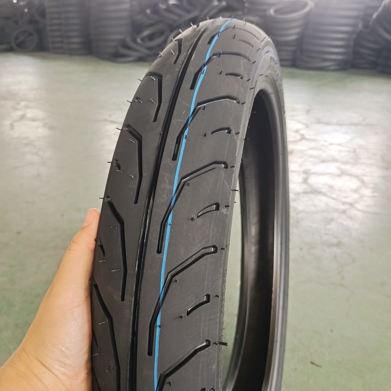 Rubro natural preto 90/90-17 Pneus de motocicleta para desempenho duradouro