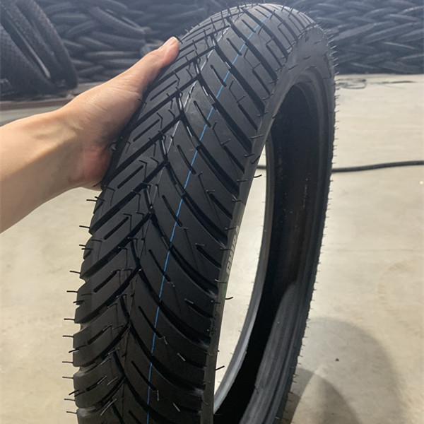 5000 peças por dia Capacidade de produção Pneus para motocicletas sem tubos 110/80-18