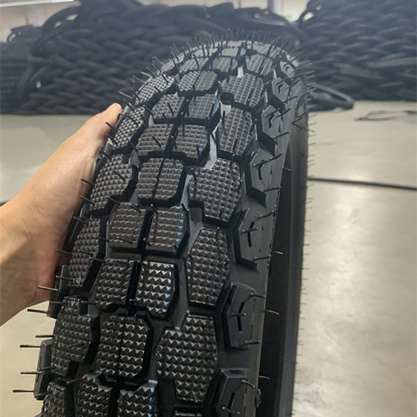 110/90-16 Pneus de motocicleta para melhor aderência e manuseio Tempo de entrega dentro de 25 dias