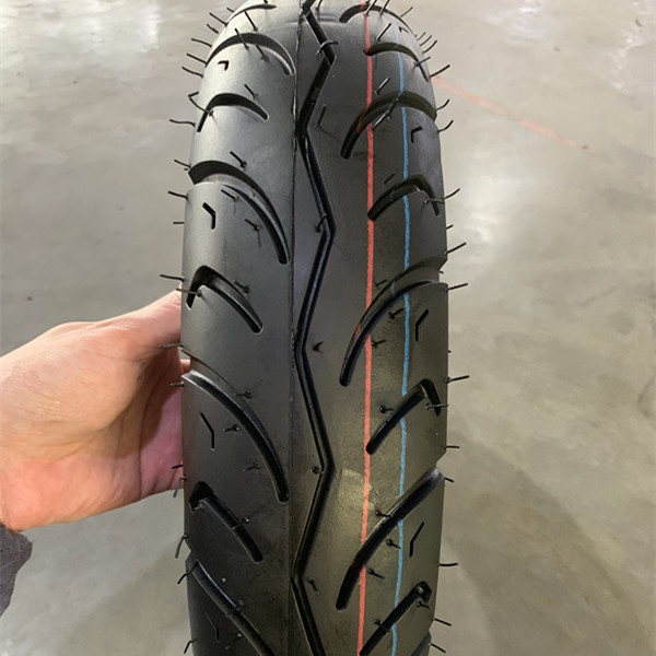 100/90 10 Pneus de motocicleta para condução suave e segura em qualquer terreno