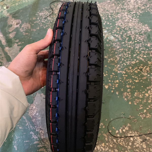 Substituição/reparação Bajaj Three Wheels Pneu Qingdao Port Loading 4.00-8 Tubos de pneus de motocicleta