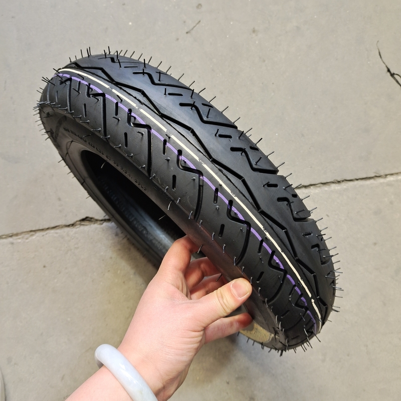 OEM aceito 10 polegadas 3,00-10 Pneus externos para scooters elétricos e mini bicicletas de terra