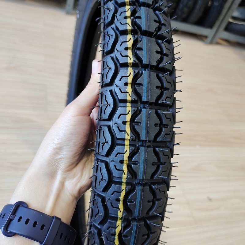 Pneus de motocicleta 275x17 2.75-17 275.17 com 35%-55% de teor de borracha