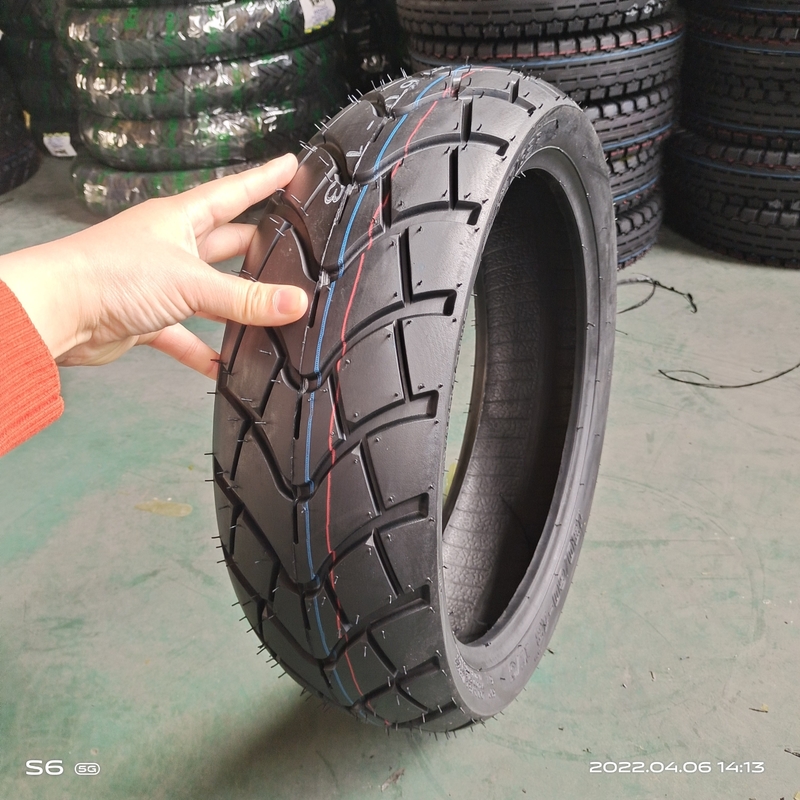 130/60-13 TL Pneus sem tubo de borracha para motocicletas com carcaça e teor de borracha de 35% a 55%