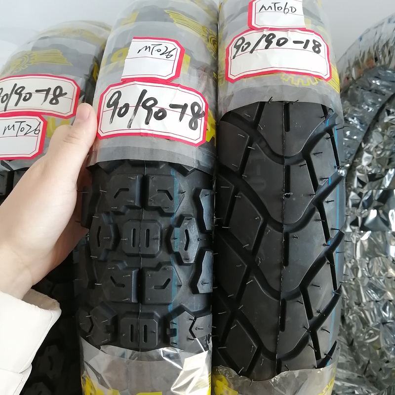 Venda de pneus de motocicleta 90/90-18 para substituição/reparação no porto de Qingdao