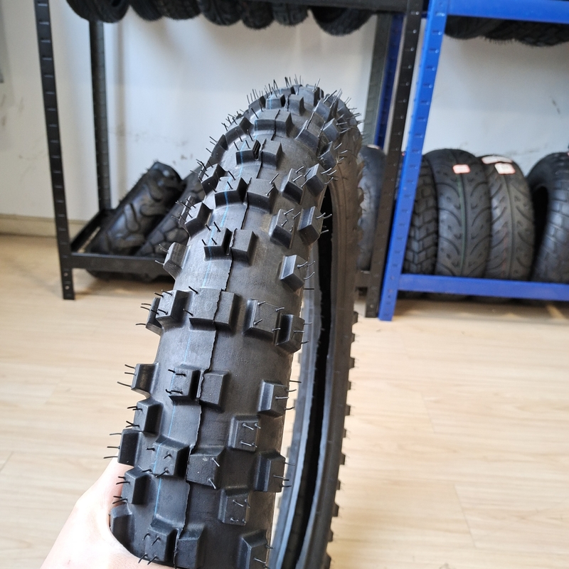 80/100-21 Pneus de borracha natural para motocicletas O equilíbrio perfeito entre desempenho e durabilidade