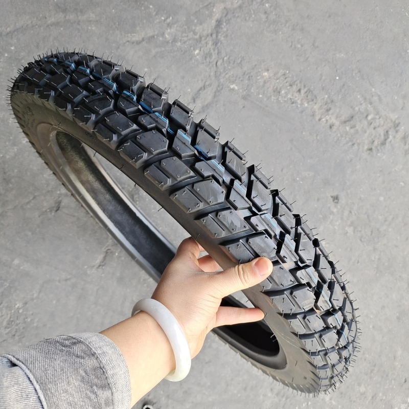 s Best of Black Tire Casing 3.00-18 para Peças sobressalentes de borracha automotiva Pneus de motocicleta
