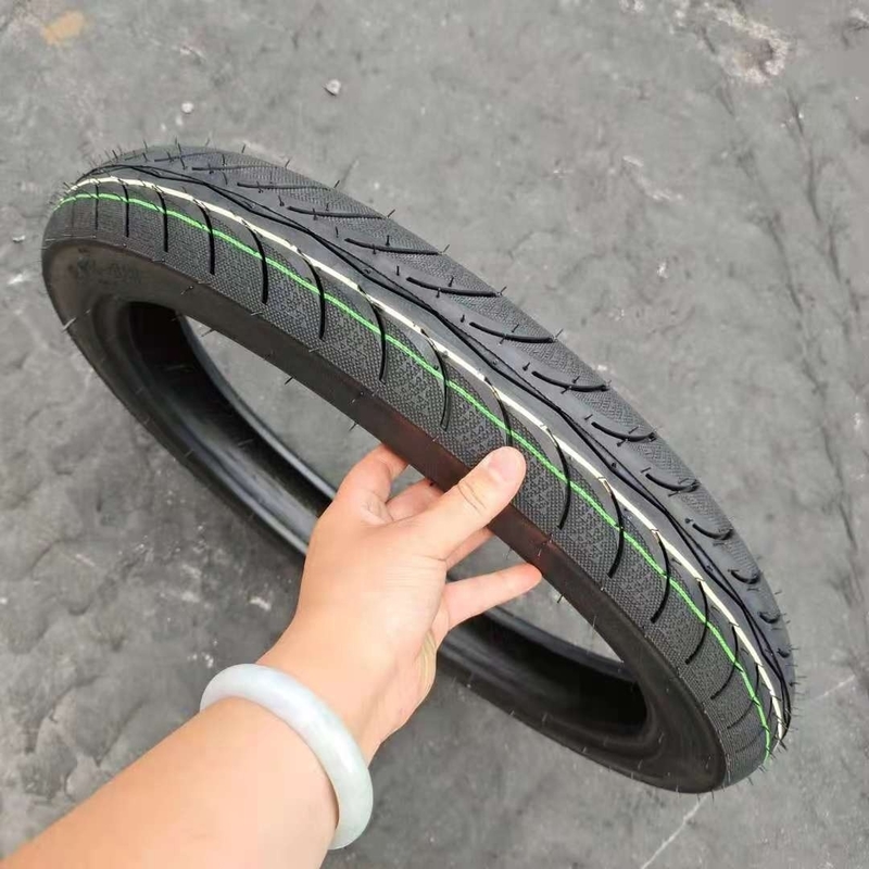 2.75-18 Pneus de motocicleta com carcaça e 35%-55% de teor de borracha
