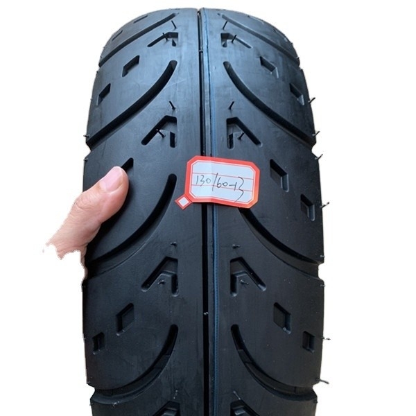 130/60/13 Pneus de motocicleta com 20000 KM de vida útil e prazo de entrega de 25 dias