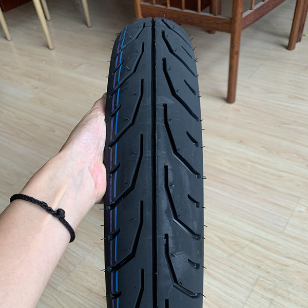 Pneus de moto 90/90/17 com 20000 KM de vida útil e 5000 pcs por dia Capacidade