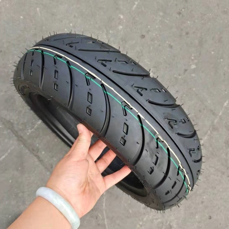 Capacidade de produção de pneus para pneus de motocicletas sem tubos 120/70 12