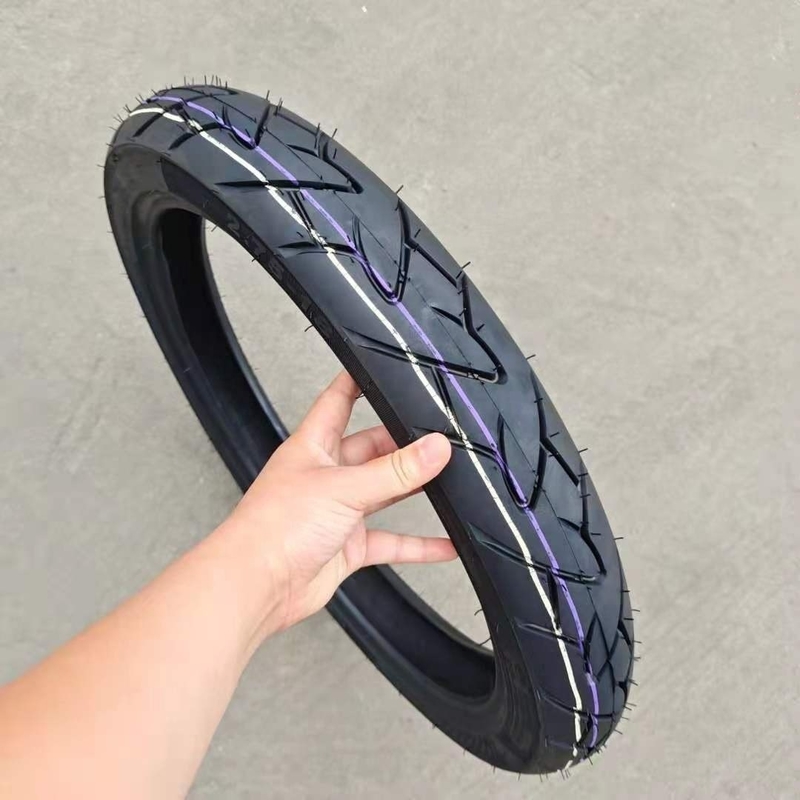 2.75-18 Pneus para motocicletas com alta taxa de borracha natural e entrega no porto de Qingdao