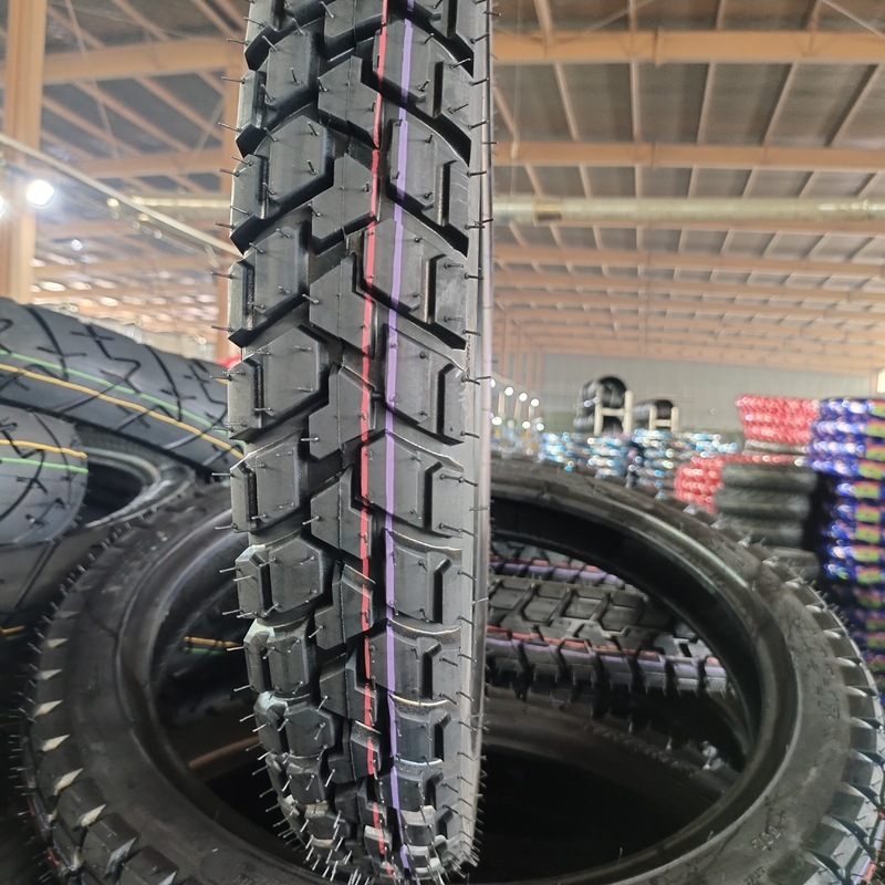 Top Rated 275x18 300x18 90/90-18 Pneus de motocicleta Velocidade 150km/h Velocidade 6PR/8PR