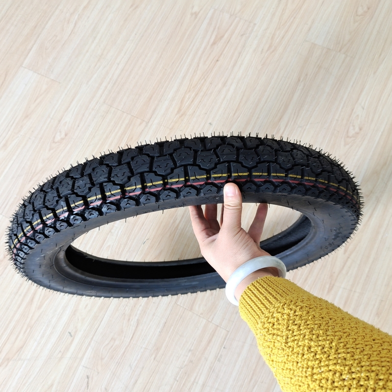 Tempo de entrega Dentro de 25 dias Pneus de motocicletas 3.00-17 Fabricação para o mercado africano