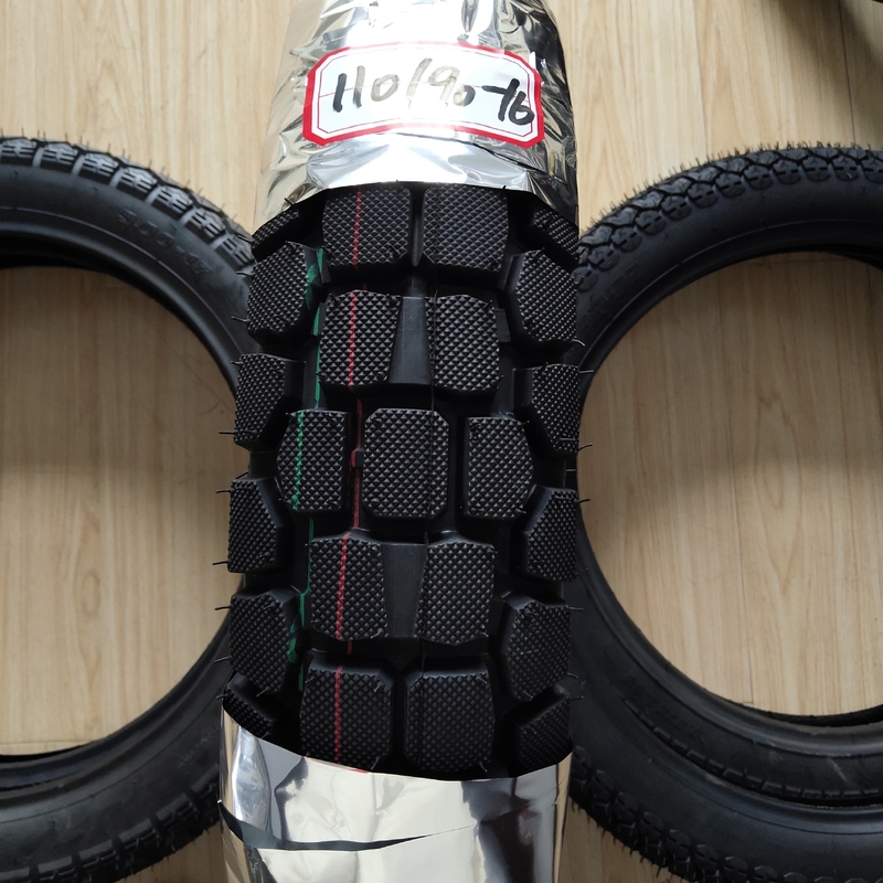 Pneus para motocicletas de alta capacidade 110/90-16 para produção diária de 10000 unidades